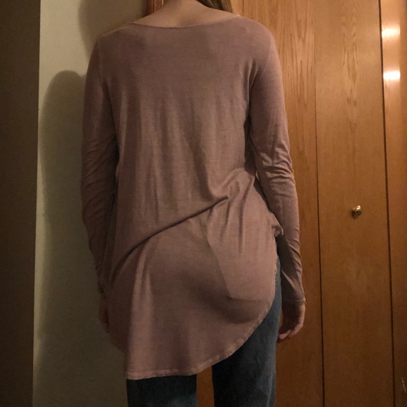 American Eagle Blush Long Sleeve - Picture 3 of 4